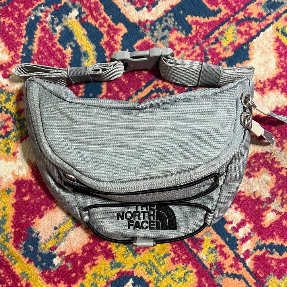 The North Face Light Gray Belt Bag Jester lumbar sling bag - Picture 3 of 7